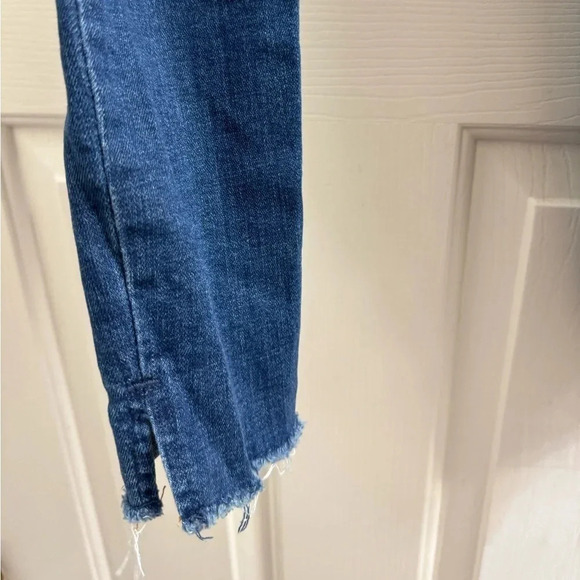 Old Navy rockstar size 2 skinny jeans - Picture 2 of 7